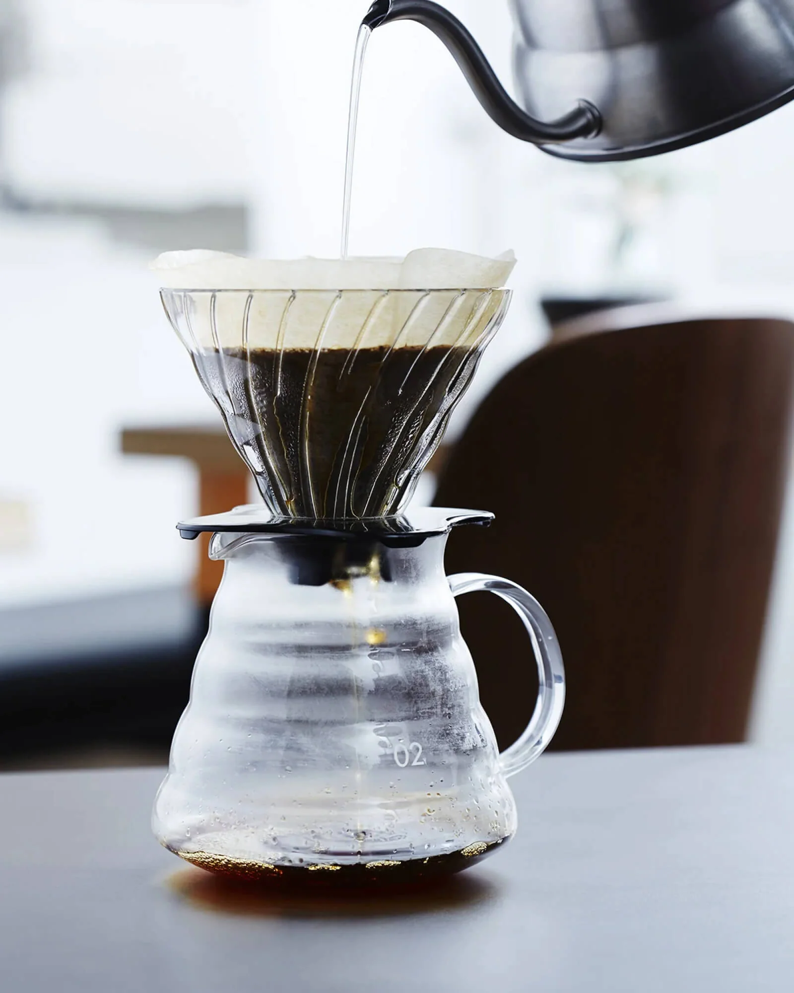 Hario V60 02 Glass Dripper - Image 3